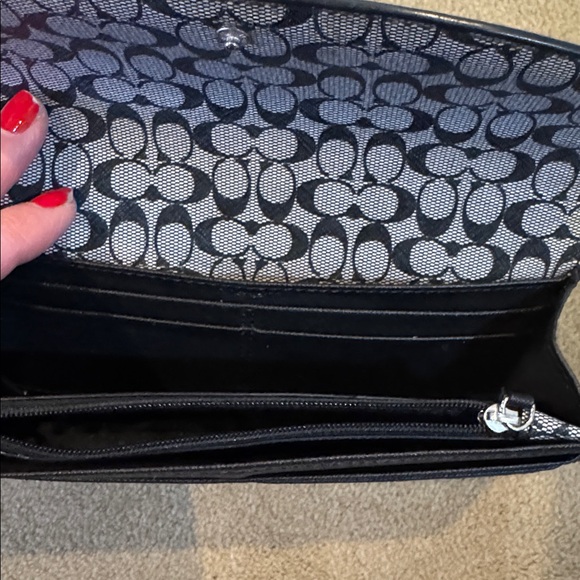 Coach Black Leather Women's Wallet - Picture 6 of 6